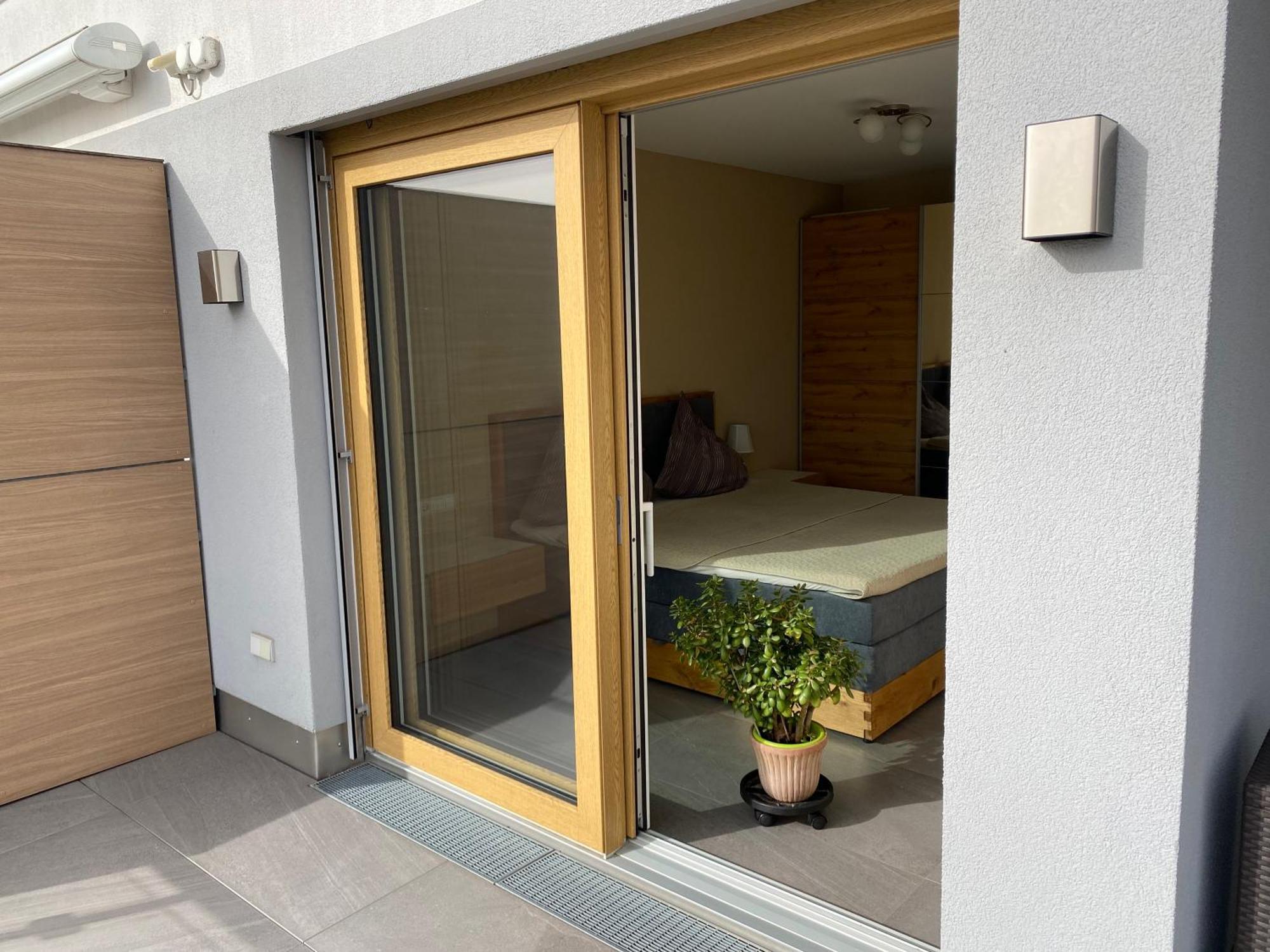 Penthouse Apartment Mit Alpenblick 腓特烈港 外观 照片